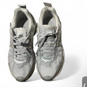 Nike V2K Run